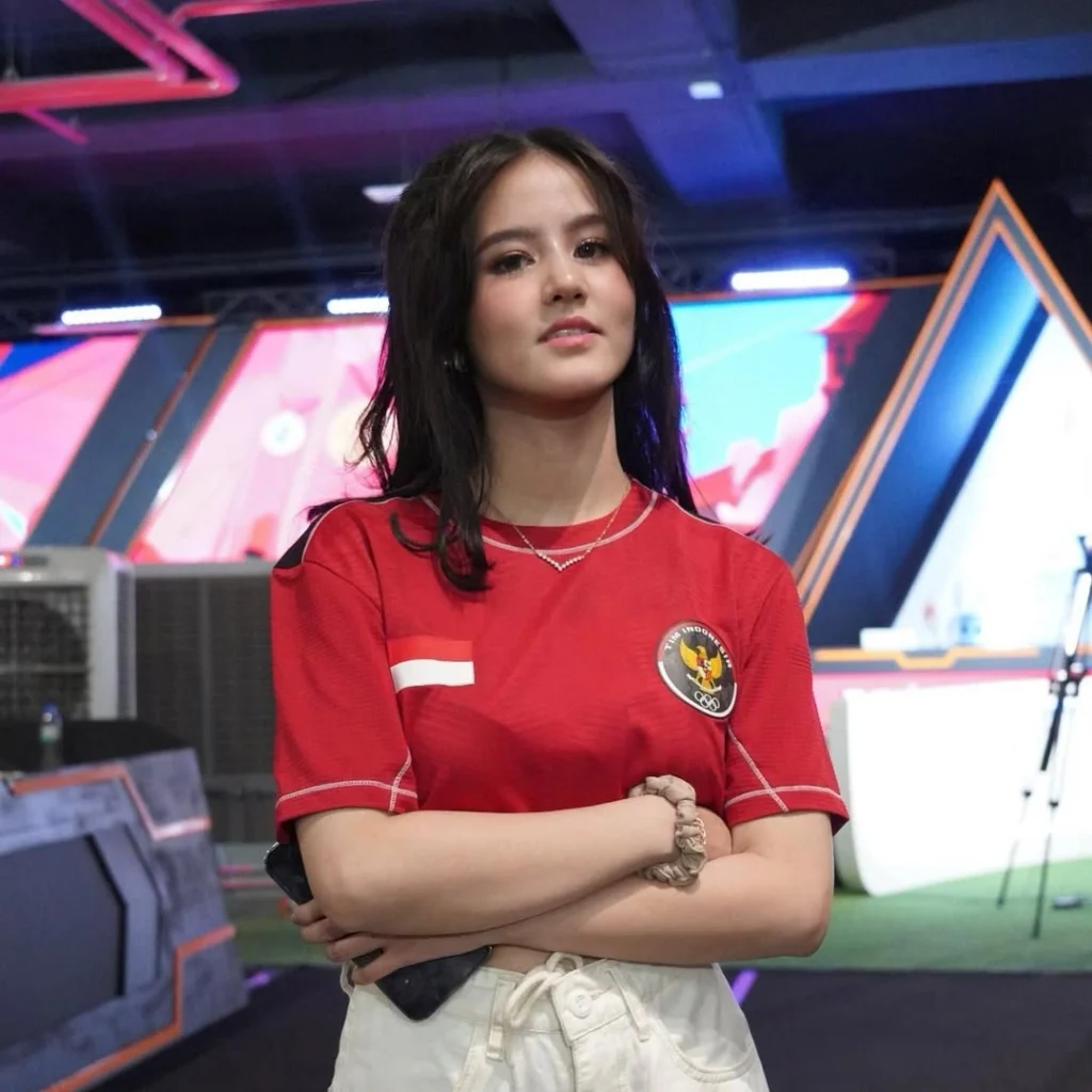 Playkami Anisa Rahim 15