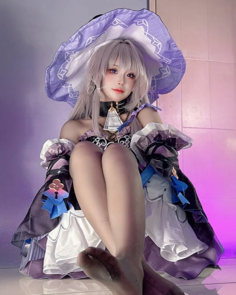 Playkami Clausiee 10