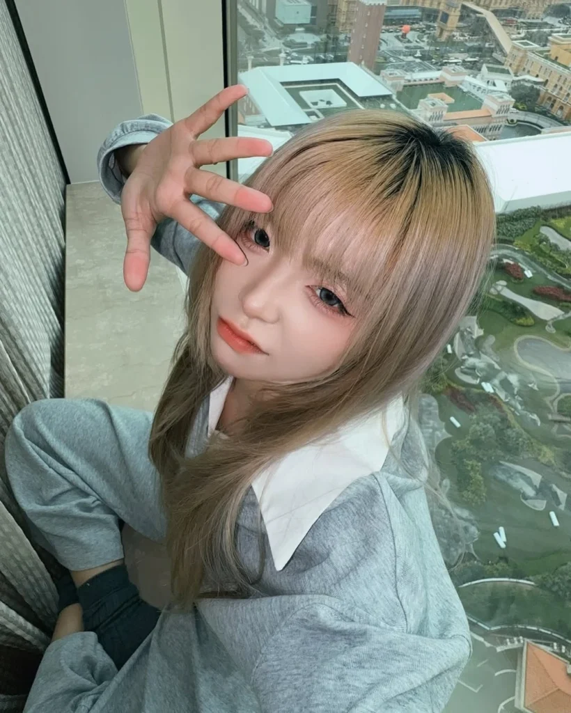 Playkami Clausiee 12